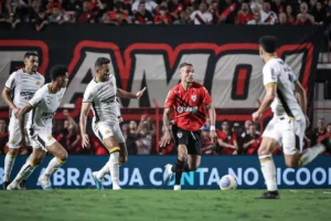 Criciúma virou a partida com o gol de Trauco aos 57 minutos da segunda etapa | Foto: Divulgação / Atlético-GO
