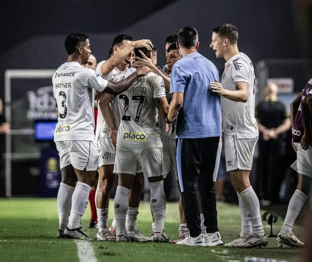 Santos vence Goiás na Série B após 4 derrotas consecutivas