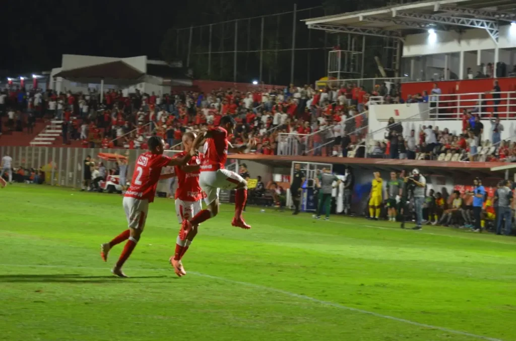 Tigrão continua invicto jogando em seus domínios pela competição. (Foto: Afonso Cardoso)