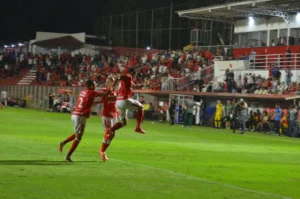 Tigrão continua invicto jogando em seus domínios pela competição. (Foto: Afonso Cardoso)