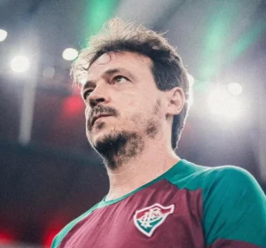 Fernando Diniz deixa comando técnico do Fluminense