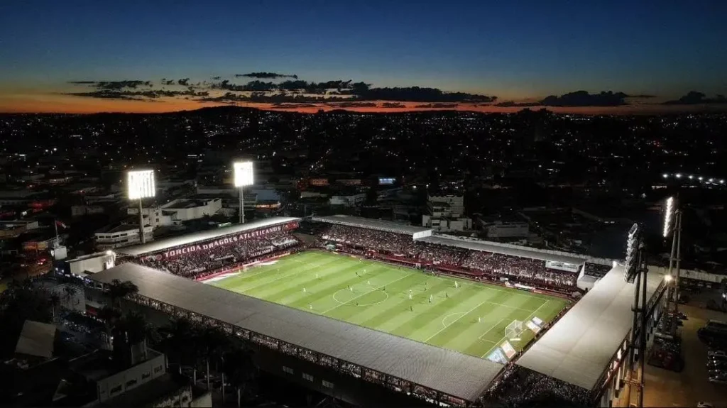 Atlético-GO X Grêmio: onde assistir, arbitragem e escalações