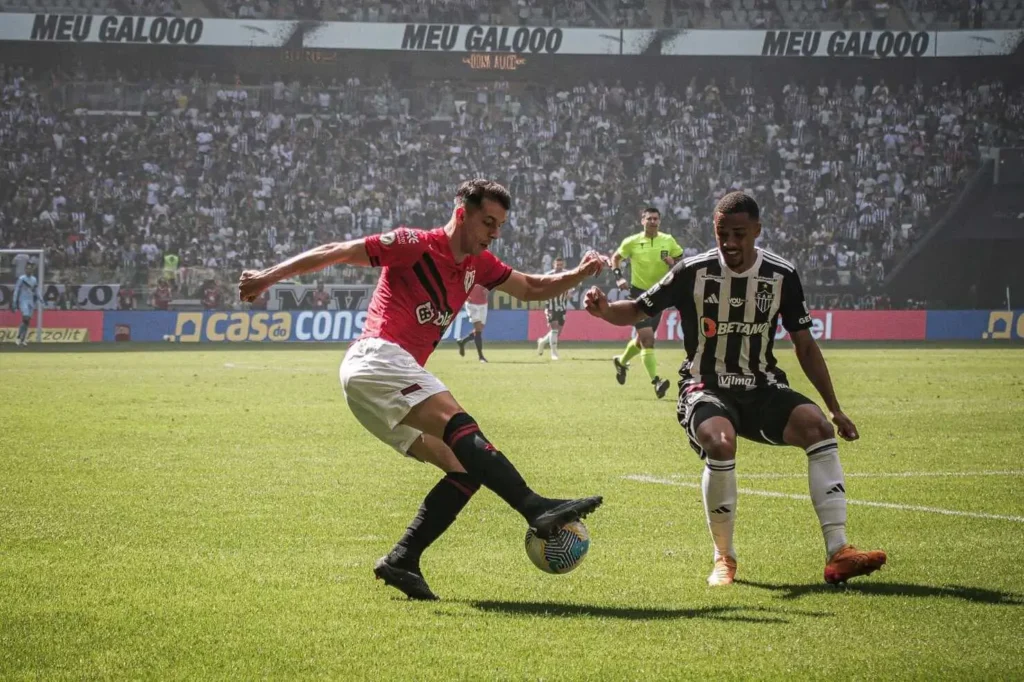 Atlético-GO e Atlético-MG terminam empatados na Arena MRV