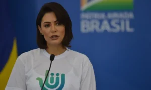 "Próximo presidente", diz Michele sobre Bolsonaro em 2026