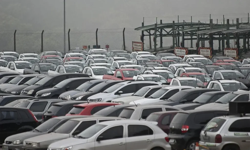 Brasil apresenta queda de 26% na produção de carros em maio