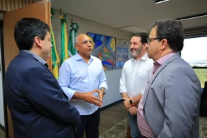 Gestor municipal garante integração e benefícios tarifários após reunião com secretário do Governo de Goiás Adriano da Rocha Lima | Foto: Secom