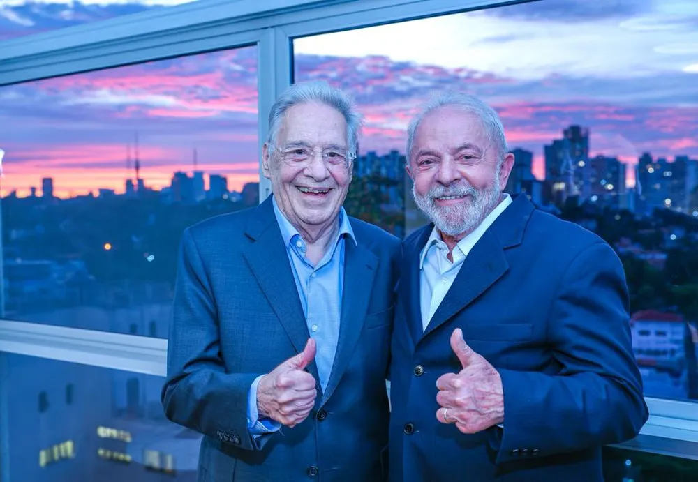 Lula e Fernando Henrique Cardoso em clique em um dos encontros de ambos que já foram adversários por décadas| Ricardo Stuckert/Divulgação