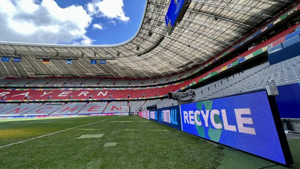 As partidas serão transmitidas pelo YouTube pelo canal do Cazé TV | Foto: Divulgação / UEFA