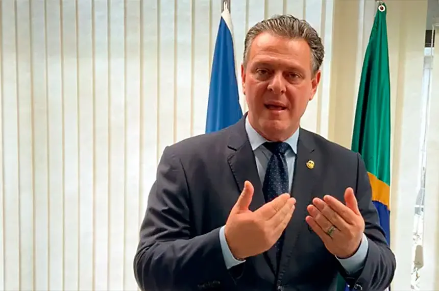 Ministro da Agricultura anuncia saída de secretário após polêmica