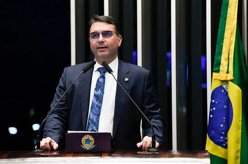 "Recorde atrás de recorde", diz Flávio sobre queimadas em junho