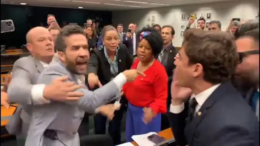 A tensão ocorreu na tarde de quarta, durante a análise de um processo contra o deputado André Janones | Foto: Reprodução