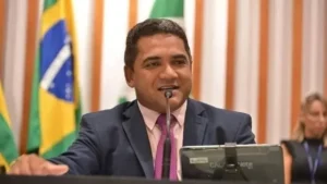 A licença de Julio Pina começa no dia 1° de julho e durará 121 dias. Eliel Júnior assumirá o cargo em seu lugar I Foto: Reprodução