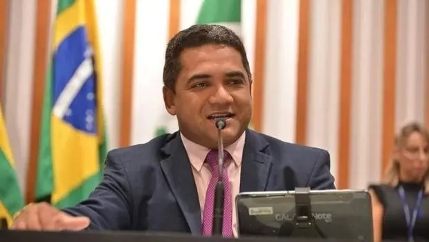A licença de Julio Pina começa no dia 1° de julho e durará 121 dias. Eliel Júnior assumirá o cargo em seu lugar I Foto: Reprodução