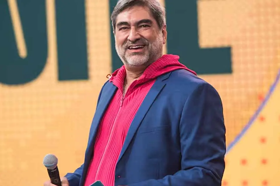 Zeca Camargo deixa a Band após 4 anos à frente de programa