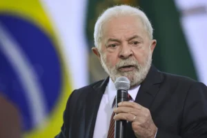 Lula defende que Bolsonaro “seja ouvido”