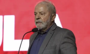 Lula diz que PL do aborto “não deveria nem ter entrado em pauta”
