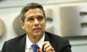 PT deve acionar Justiça contra Campos Neto