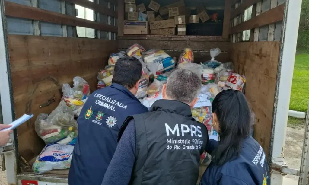 No último sábado (8), os promotores do Gaeco e policiais civis cumpriram mais 11 mandados de busca e apreensão | Foto: DvulgaçãoDivulgação/MPRS