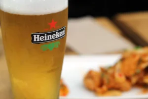 Heineken muda fórmula sem avisar consumidores e causa polêmica