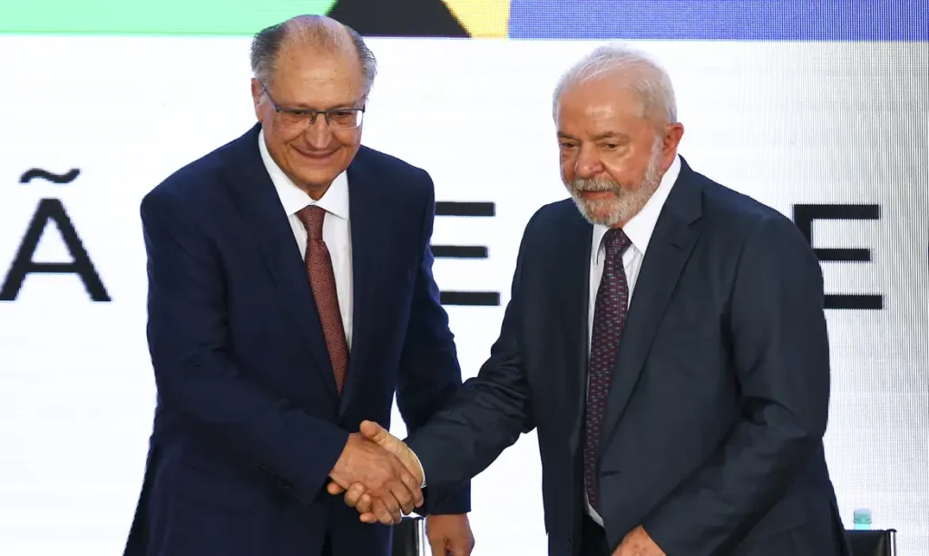 "Candidato natural à reeleição", diz Alckmin sobre Lula em 2026|