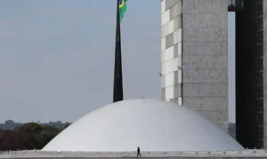 Recursos da taxação de compras internacionais de US$ 50 estão na lista. | Foto: Agência Brasil