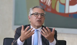 Padilha diz que não tem “clima” para PL do aborto