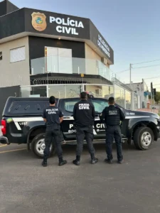 A polícia encontrou a vítima acamada e comida no chão em um ambiente insalubre quando chegou ao local I Foto: Divulgação/PCGO