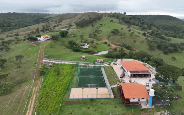 Fazenda luxuosa em Pirenópolis é alvo de investigações sobre esquema com parcerias de influenciadores