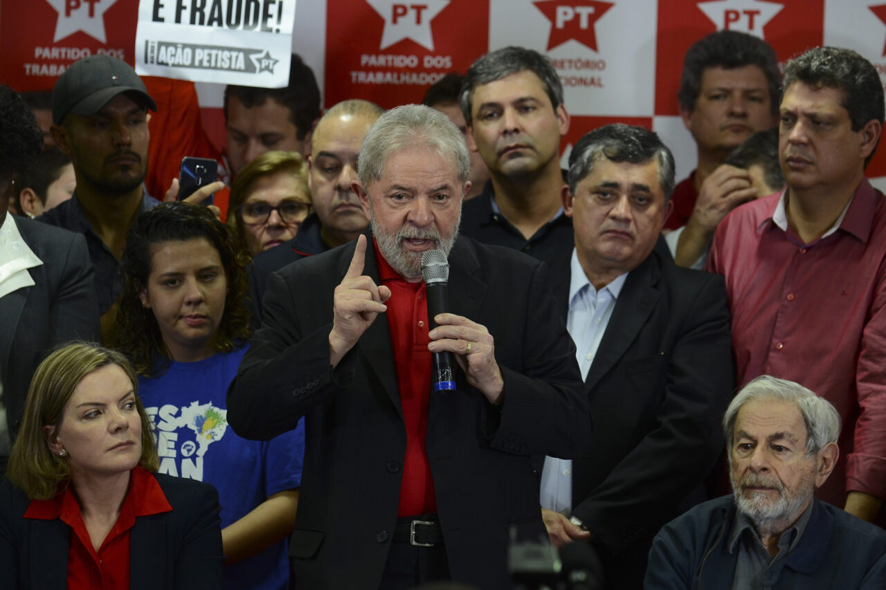 Pesquisa do Planalto diz que governo Lula é "ótimo/bom" para 38%