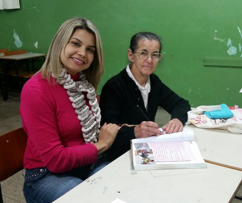 Idosos tem atendimento diferenciado em escolas