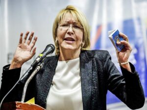 Ortega Díaz entrega provas contra Maduro