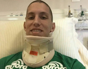 Goleiro da Chapecoense passa por nova cirurgia