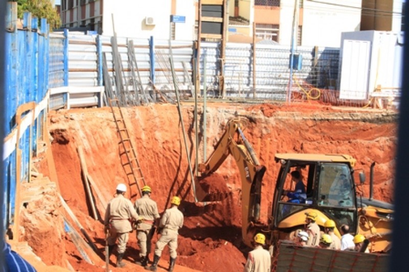 Responsáveis sabiam de risco em obra