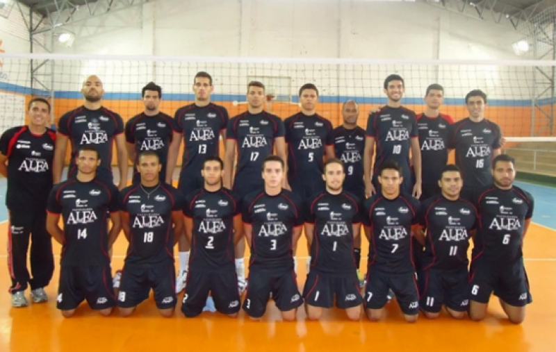 Monte Cristo treina  para jogo decisivo