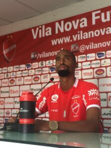 Vila Nova tenta acabar com  tabu em Salvador