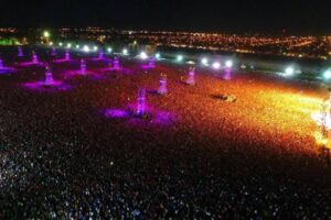 Duas pessoas morrem após tumulto em show