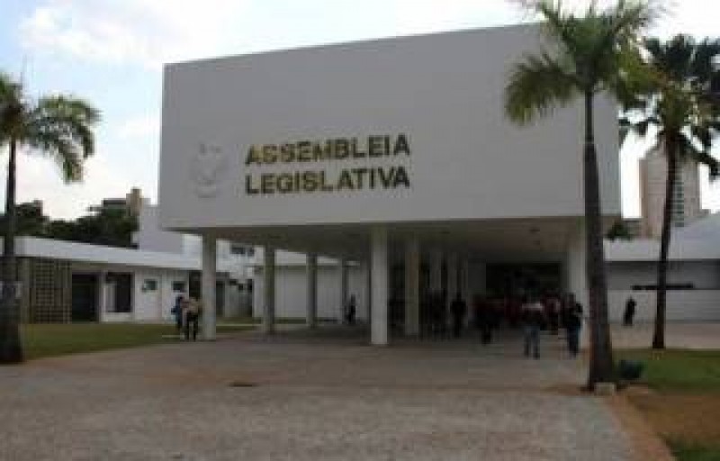 Assembleia discute machismo e sexismo