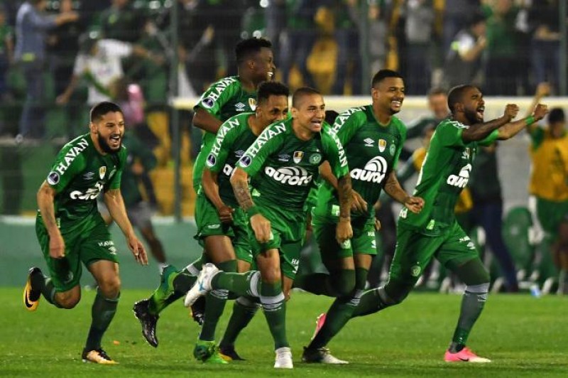 Time da Chapecoense ganha vaga na Sul-Americana nos pênaltis