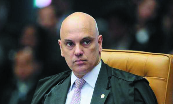 10 Coluna Alexandre de moraes