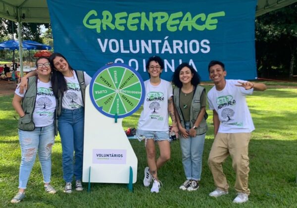 13 MATERIA CREDITOS FT 1 Greenpeace Goiania e1711456681214