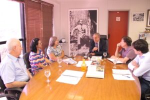 Clínicas de hemodiálise continuam com repasses atrasados