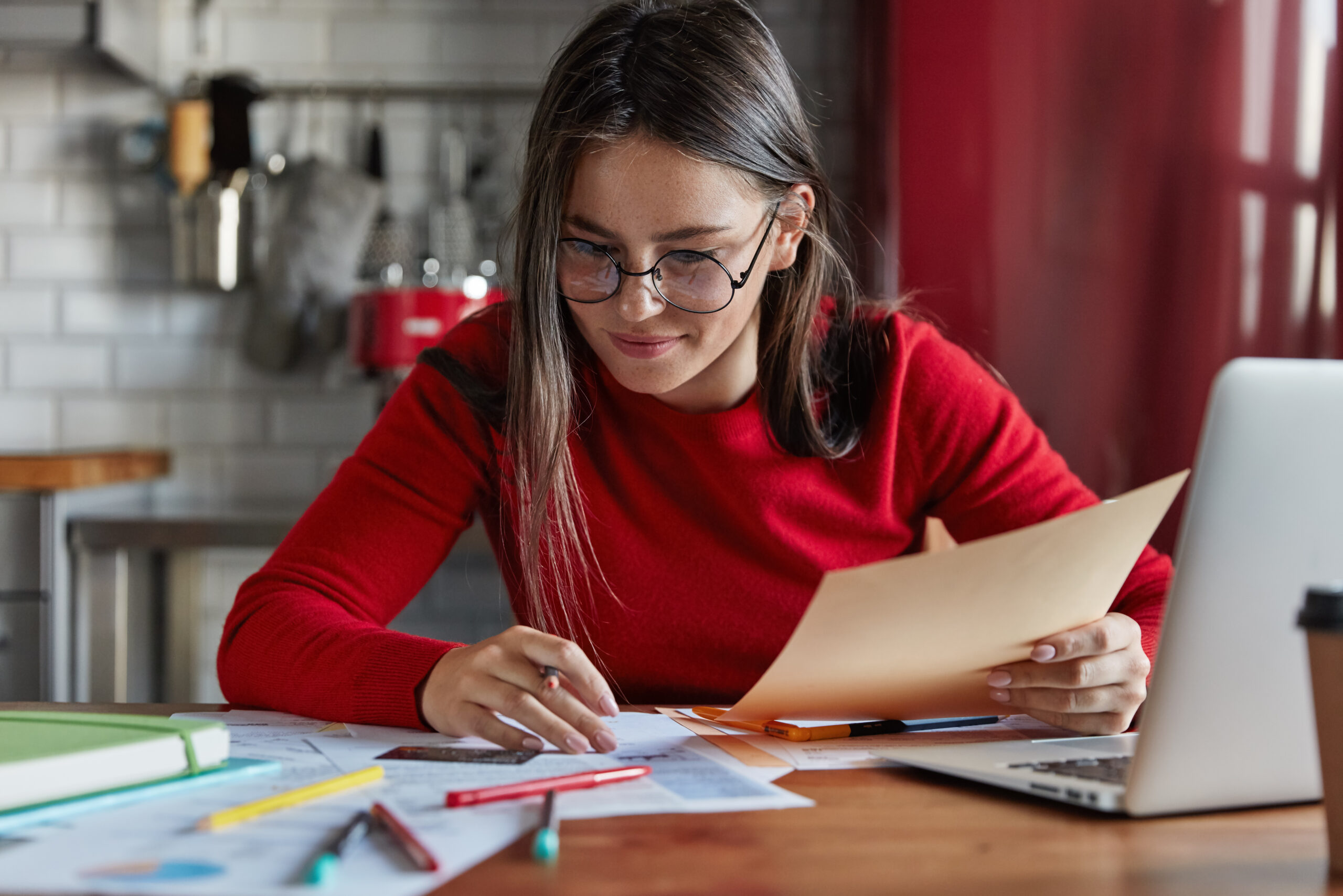 Saiba como organizar e otimizar o tempo de estudo em casa para garantir bons resultados no exame