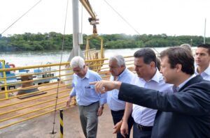 Marconi participa de ato de retomada de hidrovia