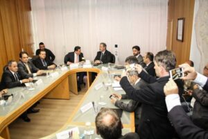 Governo quer fazer da cidade  polo de defesa e tecnologia aérea