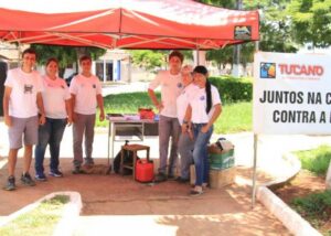 Projeto troca lixo reciclável por materiais escolares