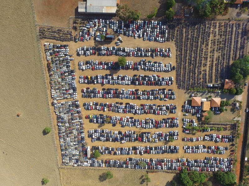 Veículos apreendidos são transferidos do pátio