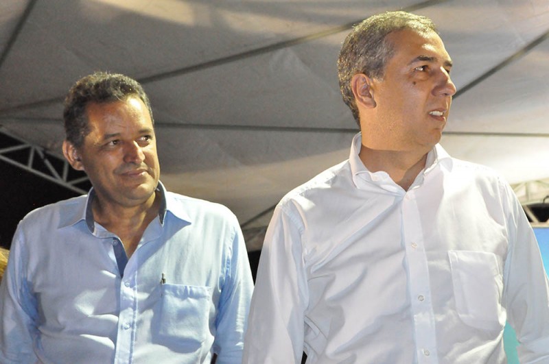 Em parceria com Estado