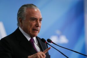 Temer diz que "nada atrapalha" a denúncia