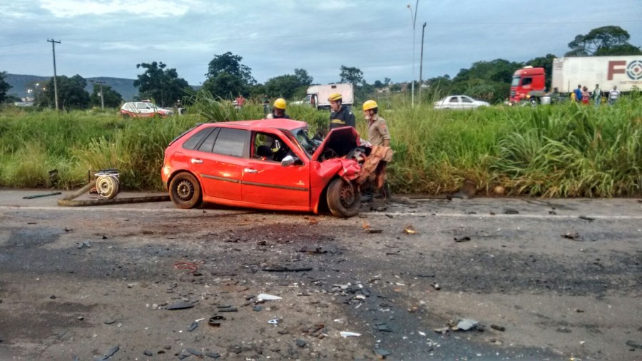 Acidente na BR-153 deixa dois mortos e um ferido