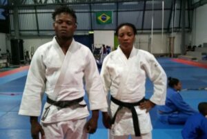 Judoca convocada para time de refugiados sonha reencontrar família